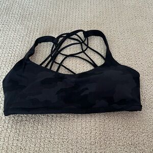 Lululemon black camo sports bra-size 8
